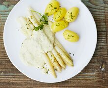 Asperges-met-roomsaus